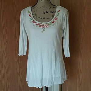 Med white Miracle Body 3/4 sleeve w under shirt